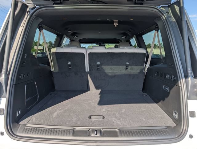 New 2026 Jeep Grand Wagoneer L 2WD image 28