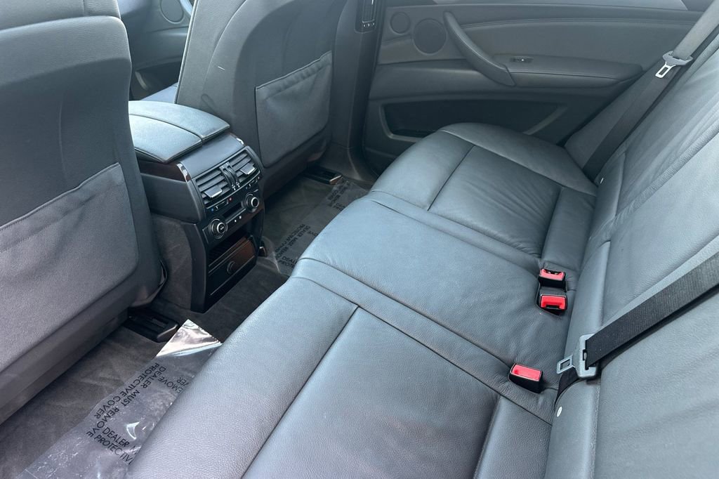 Used 2008 BMW X5 3.0si image 12
