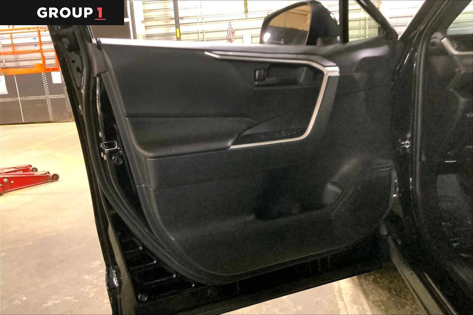 Used 2021 Toyota RAV4 SE AWD/4WD image 22