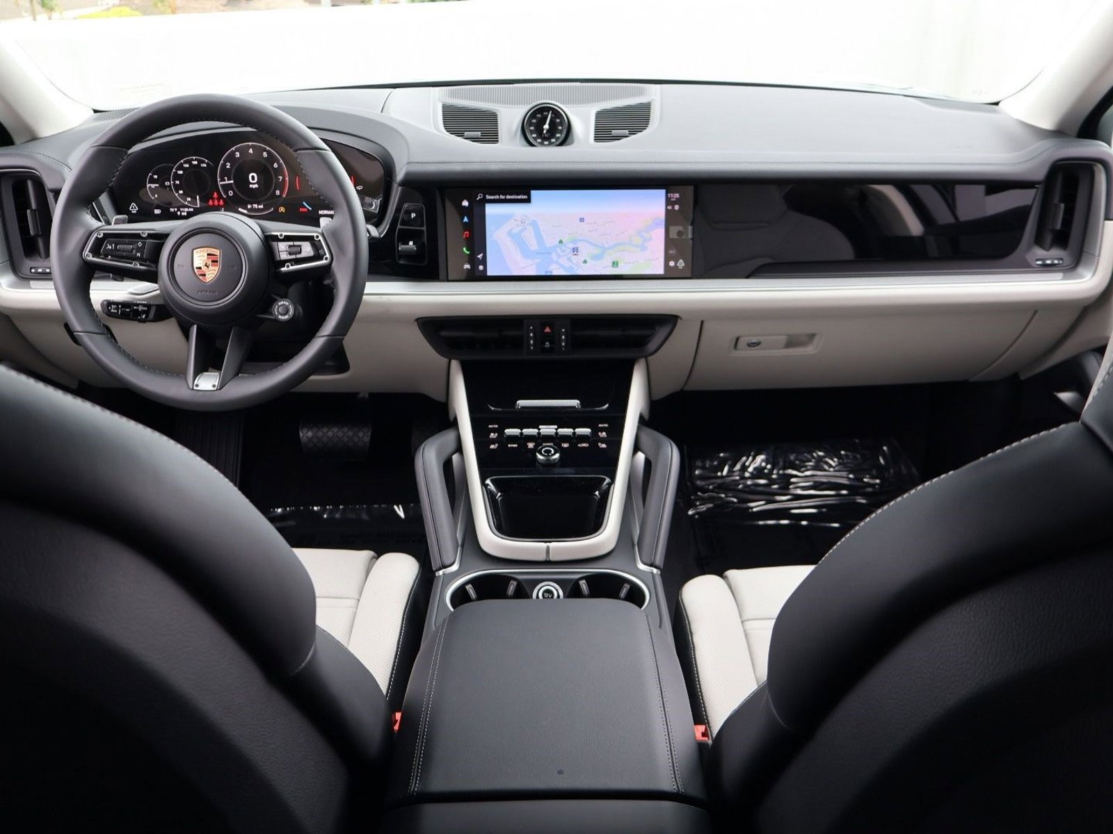 New 2026 Porsche Cayenne Coupe AWD/4WD image 21