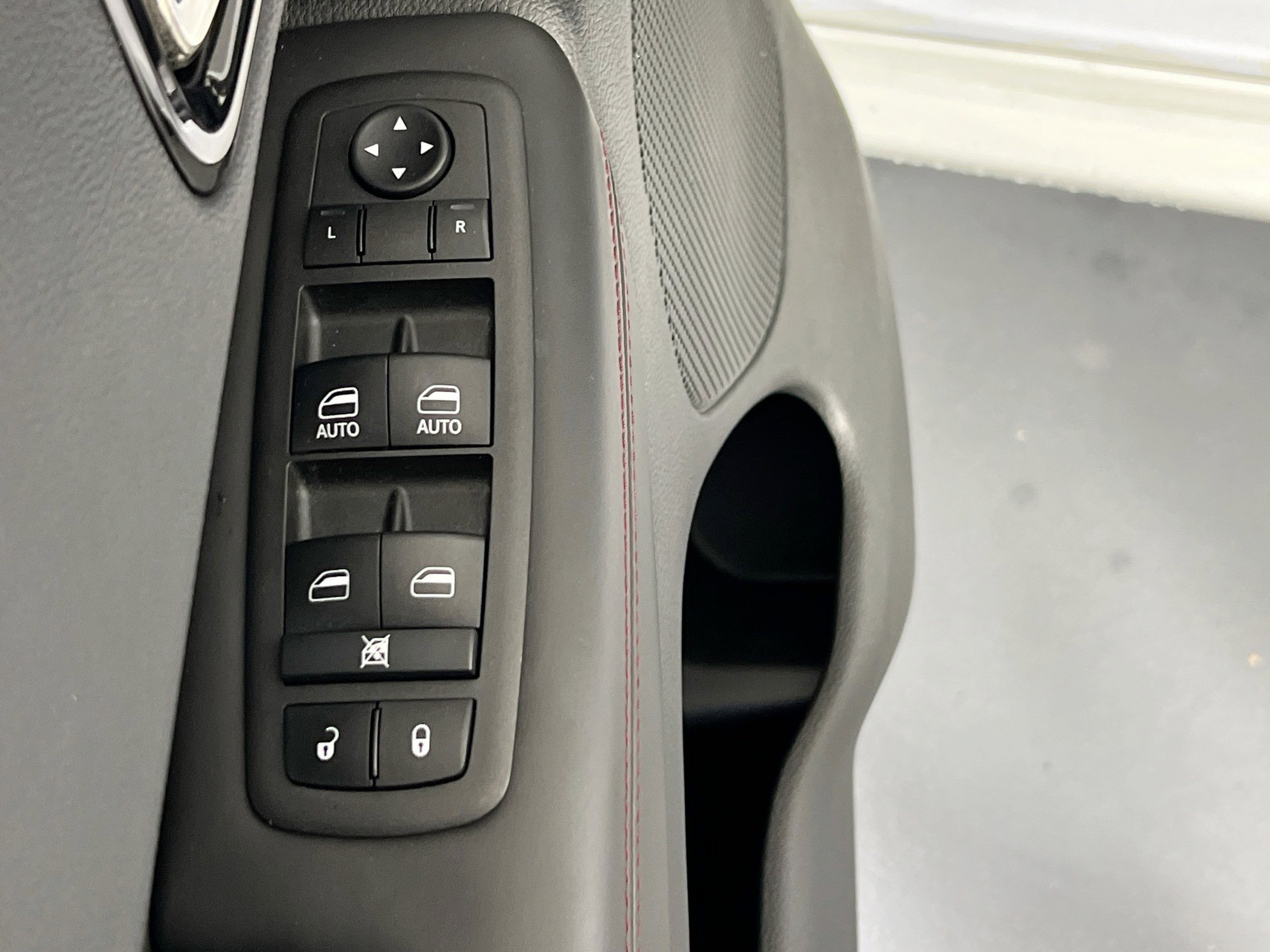 Used 2022 Dodge Durango R/T w/ Blacktop Package image 18