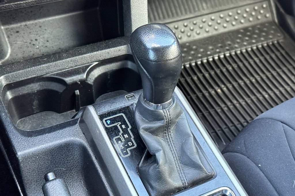 Used 2017 Toyota Tacoma SR5 w/ Tow Package AWD/4WD image 21
