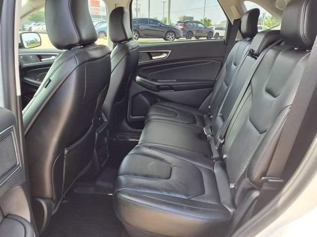 Used 2021 Ford Edge Titanium FWD image 7