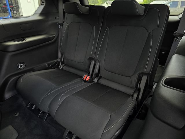 Used 2025 Jeep Grand Cherokee L Laredo RWD image 29