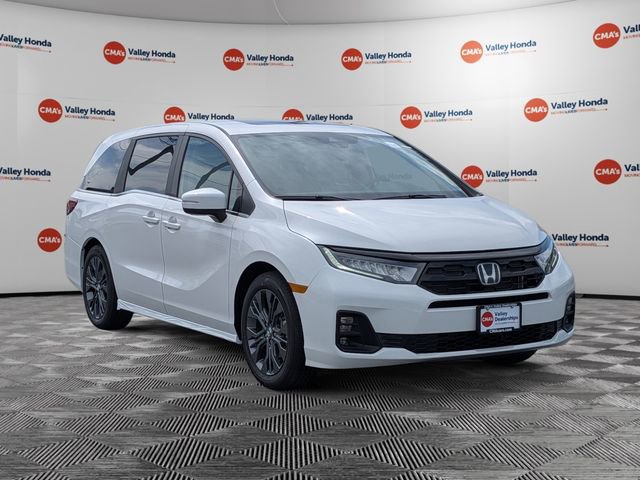 New 2026 Honda Odyssey Touring image 3
