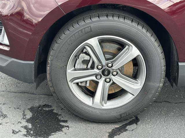Used 2024 Ford Edge SEL w/ Convenience Package image 8
