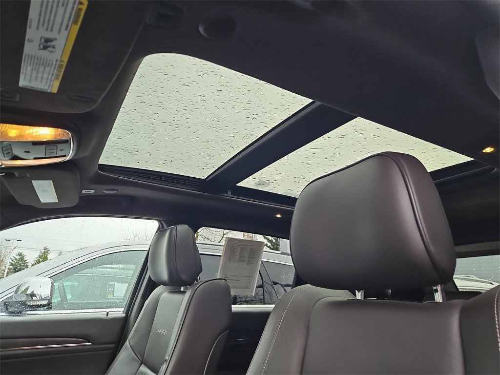 Certified 2017 Jeep Grand Cherokee Summit w/ Skid Plate Group image 28