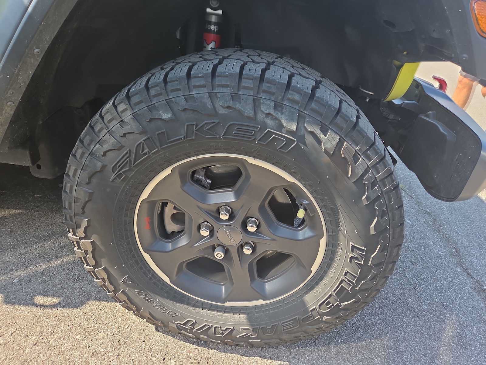 Used 2023 Jeep Gladiator Rubicon w/ Trailer Tow Package AWD/4WD image 2