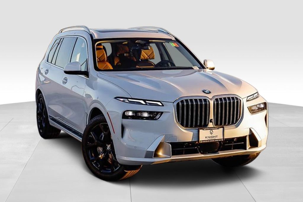 Used 2026 BMW X7 xDrive40i image 2