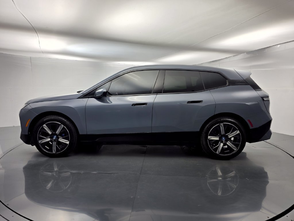 Certified 2024 BMW iX xDrive50 w/ Sport Package AWD/4WD image 7