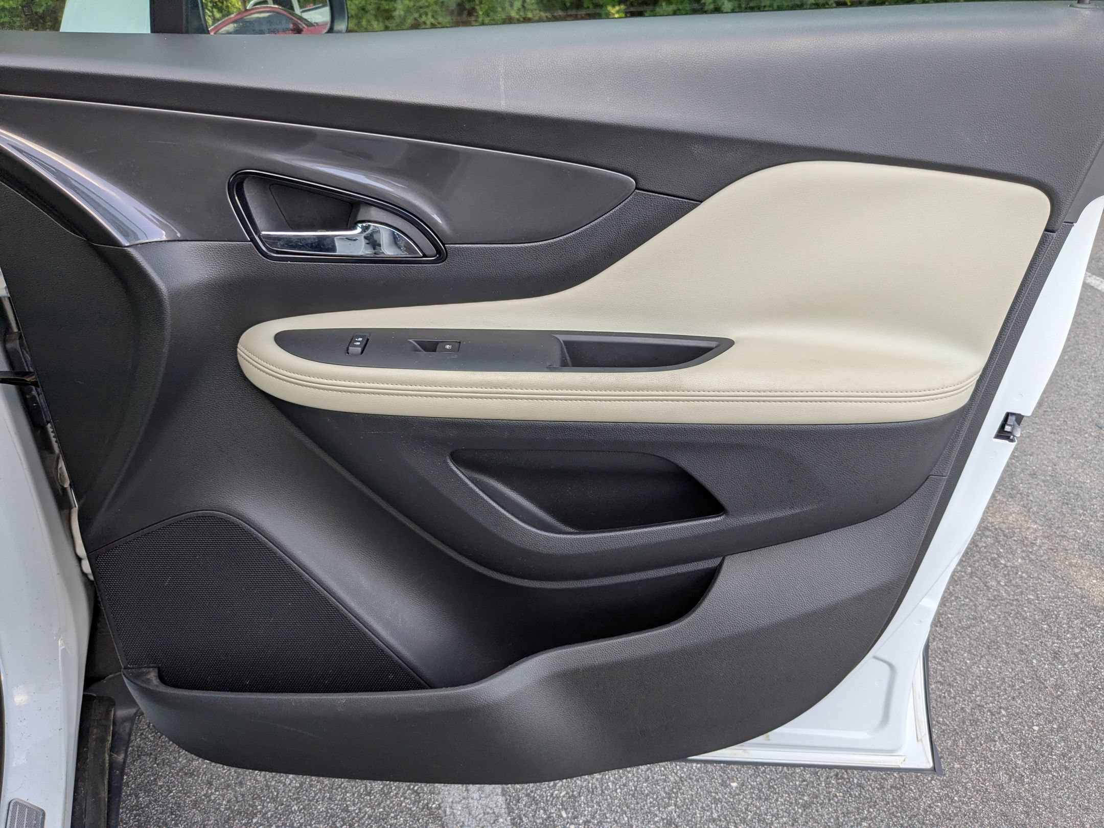 Used 2017 Buick Encore Preferred FWD image 29