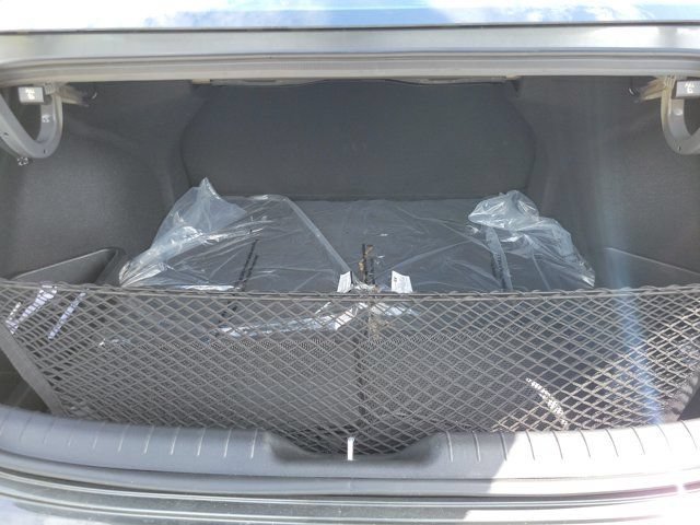 Certified 2026 Hyundai Elantra SE w/ Cargo Package FWD image 6