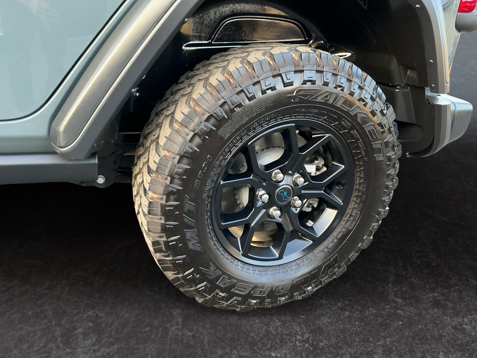 Used 2025 Jeep Wrangler Willys image 9