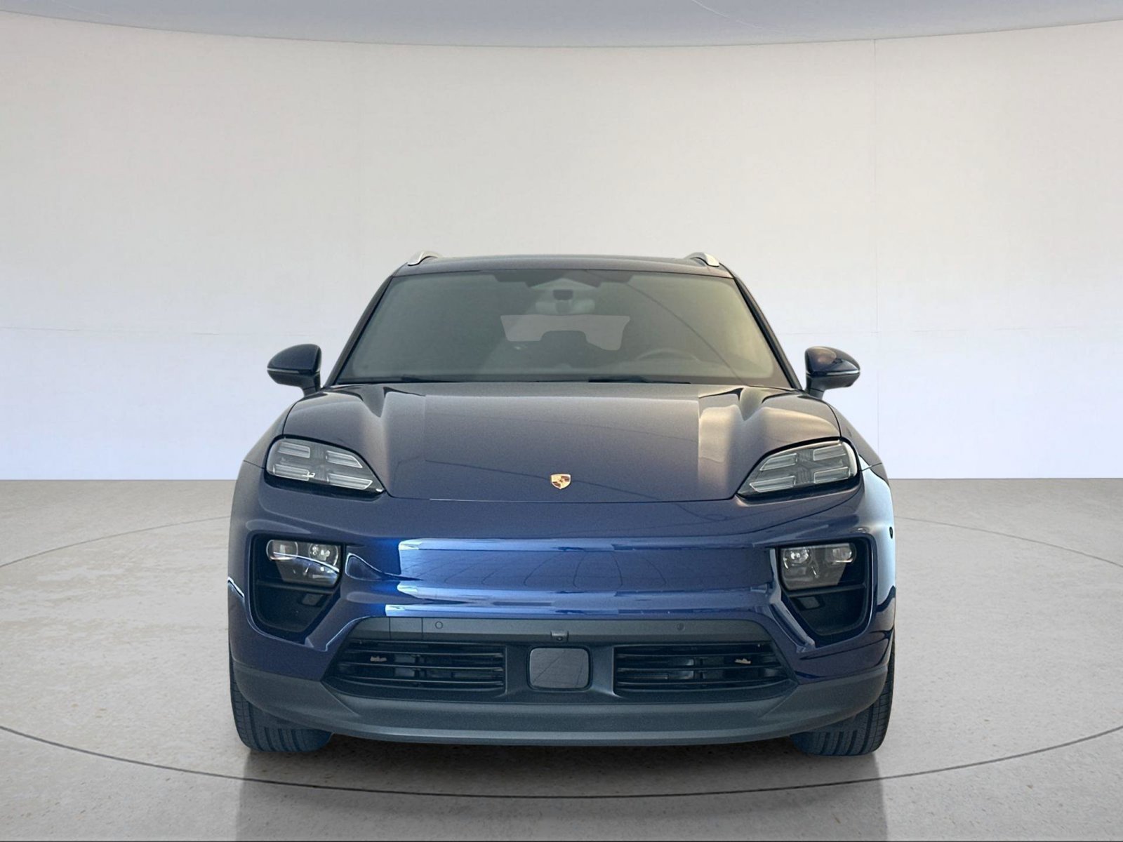 Certified 2024 Porsche Macan 4 Electric AWD/4WD image 11