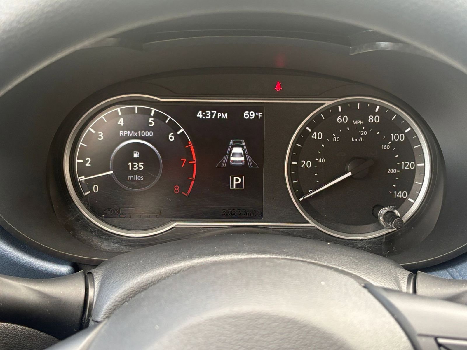 Used 2025 Nissan Versa SV FWD image 36