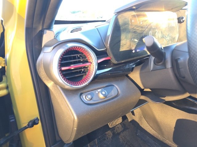 Used 2024 Chevrolet Trax RS w/ Driver Confidence Package image 11