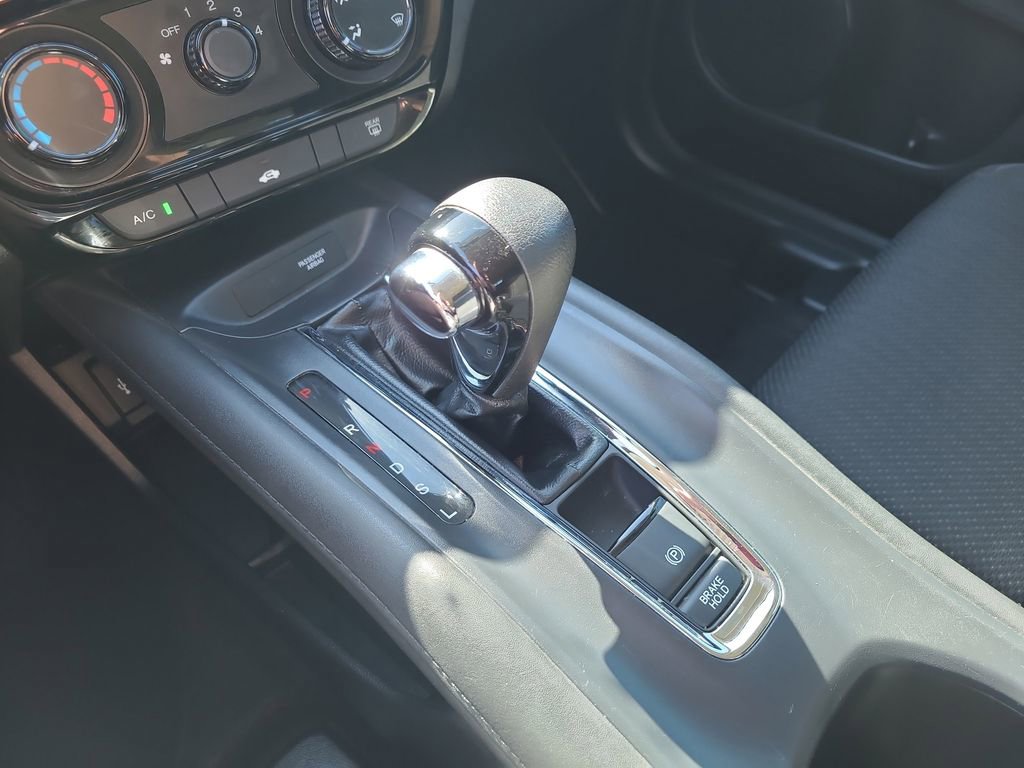 Used 2017 Honda HR-V LX image 23