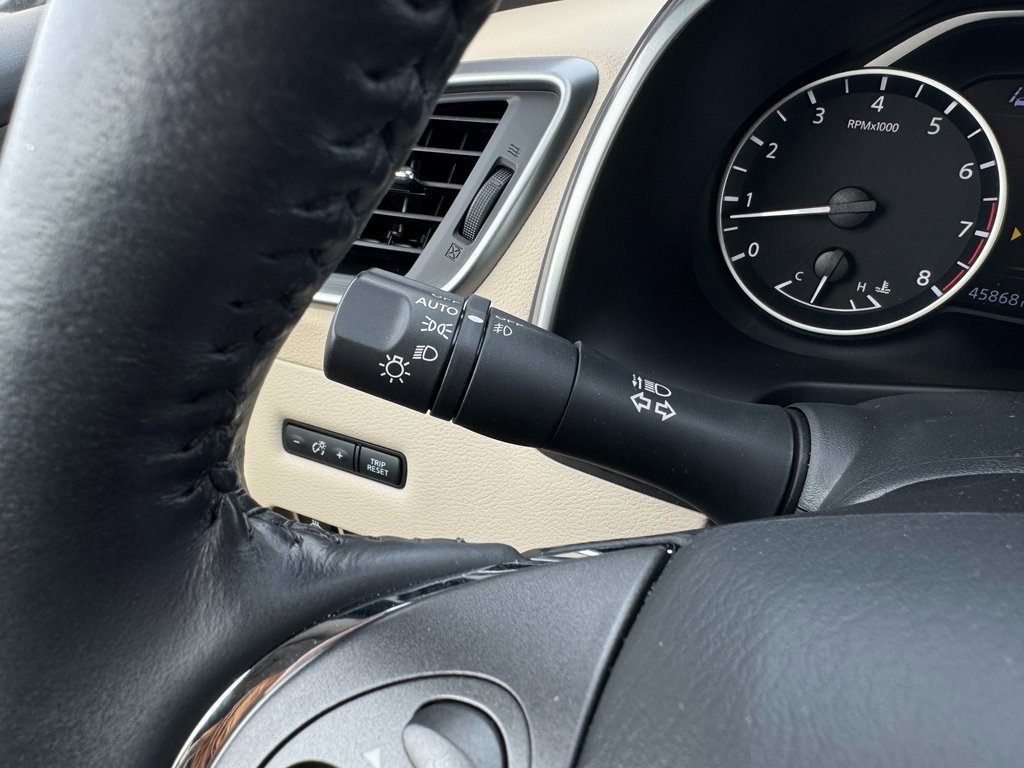 Used 2022 Nissan Murano Platinum w/ Cargo Package image 19