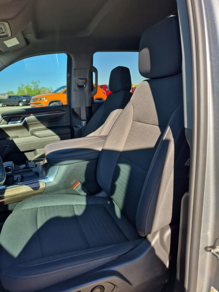 Used 2024 Chevrolet Silverado 1500 RST w/ All Star Edition Plus image 21