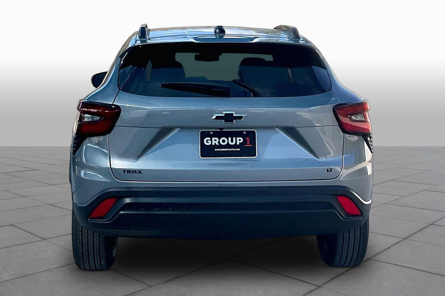 New 2026 Chevrolet Trax LT w/ Driver Confidence Package FWD image 4