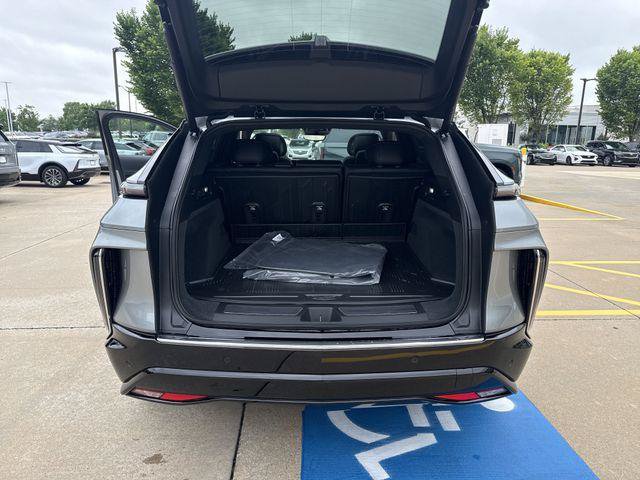 New 2026 Cadillac Lyriq Premium Luxury w/ LPO, Floor Liner Package RWD image 18