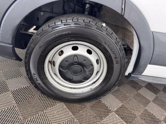 Used 2018 Ford Transit 150 XL RWD image 27