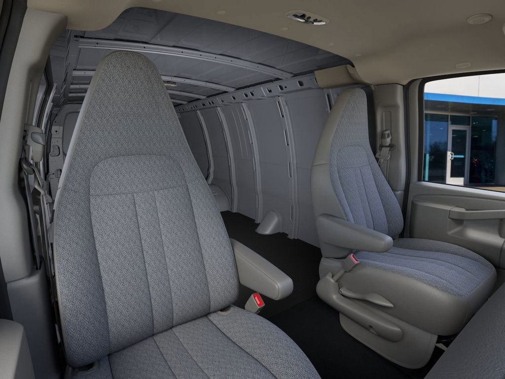 New 2025 Chevrolet Express 3500 Extended image 16