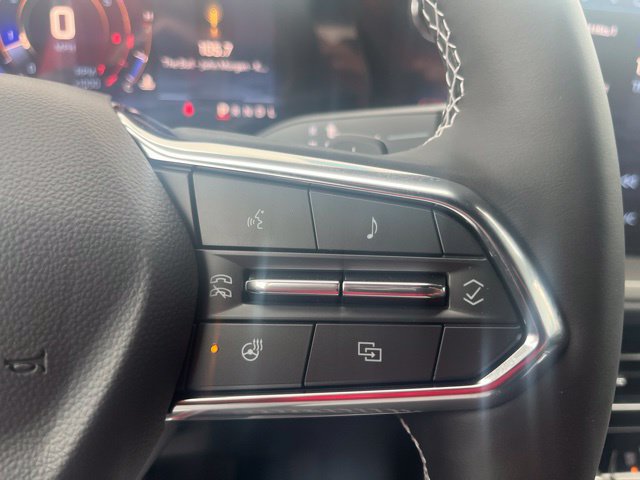 New 2027 Chevrolet Traverse LT w/ Sun and Wheel Package FWD image 25