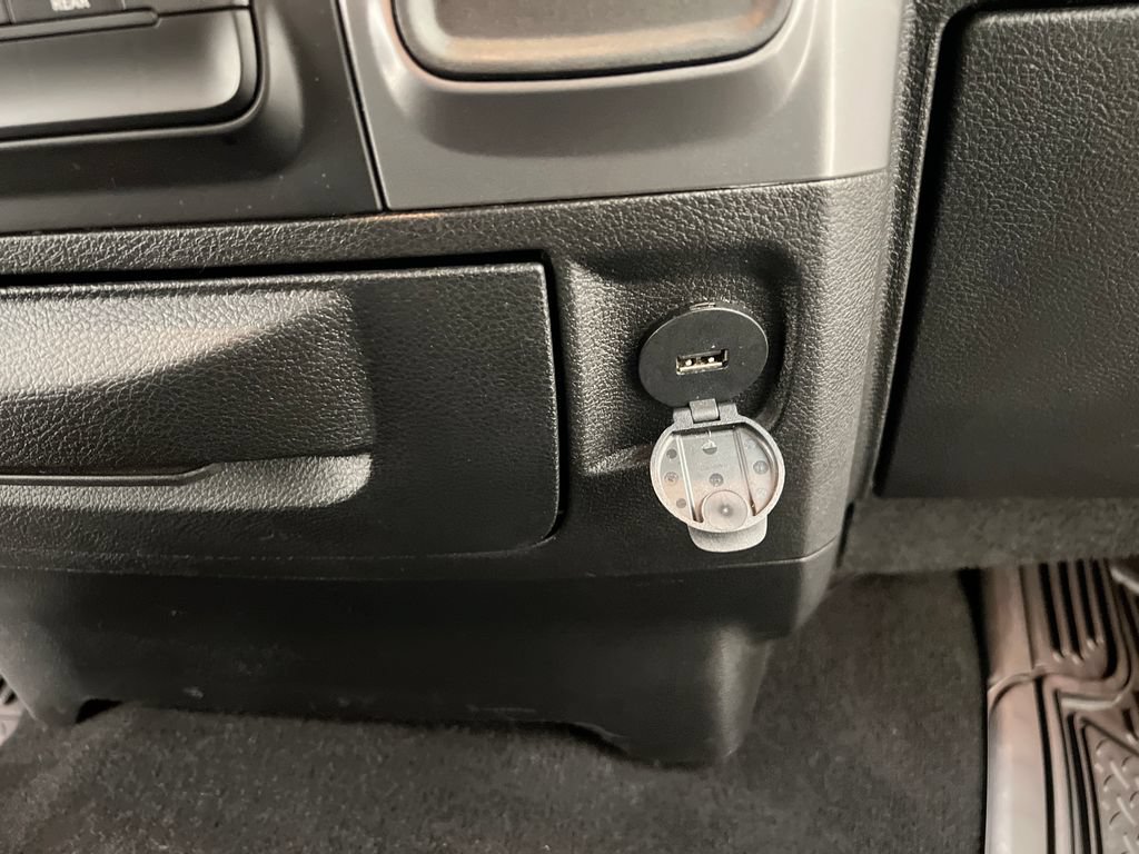 Used 2024 RAM 1500 Warlock AWD/4WD image 40