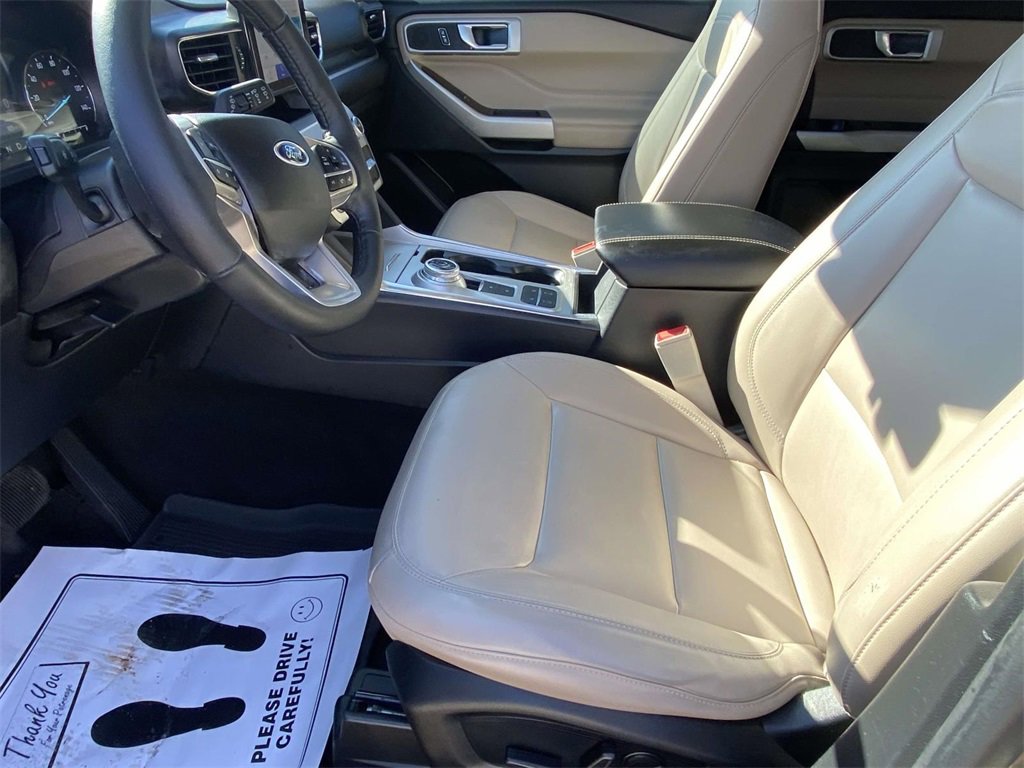 Used 2021 Ford Explorer XLT w/ Equipment Group 202A image 48
