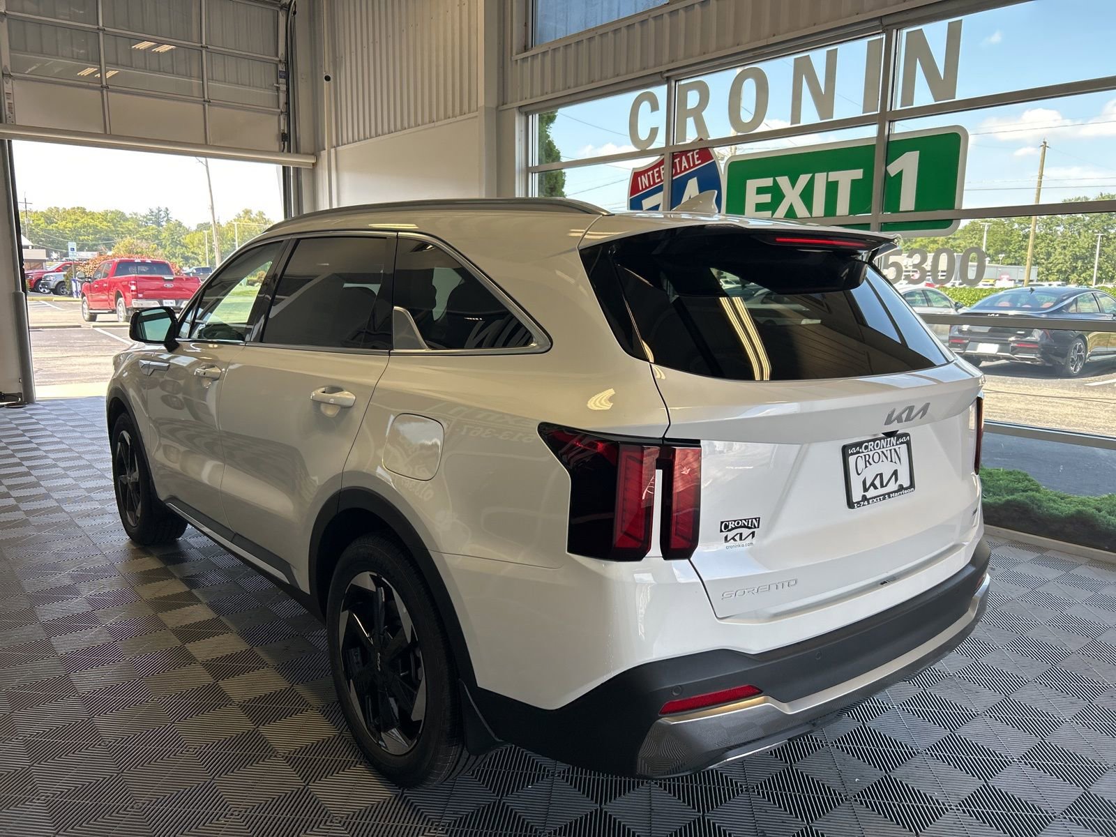 New 2025 Kia Sorento EX w/ EX Panoramic Sunroof Package image 4