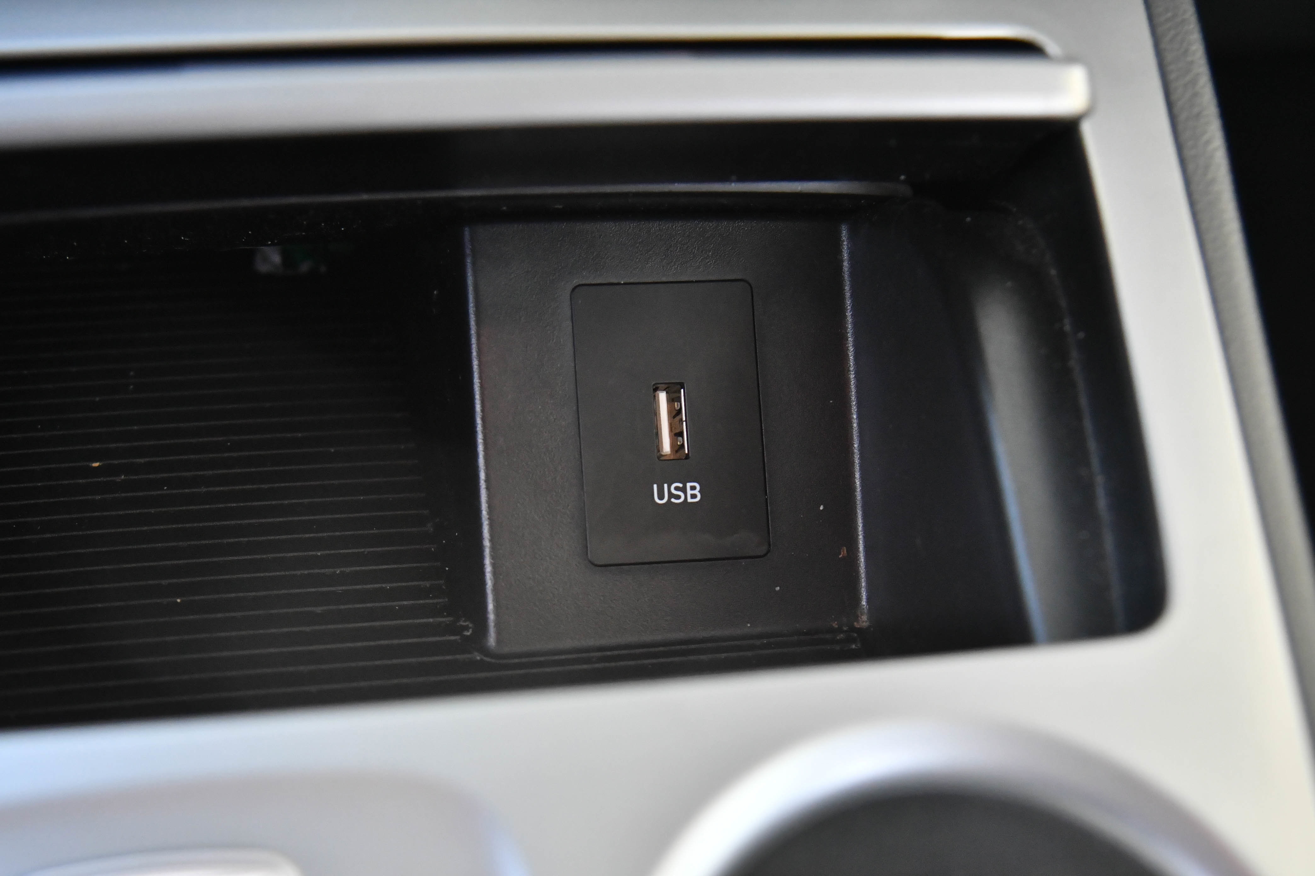 Used 2023 Hyundai Kona SE image 23