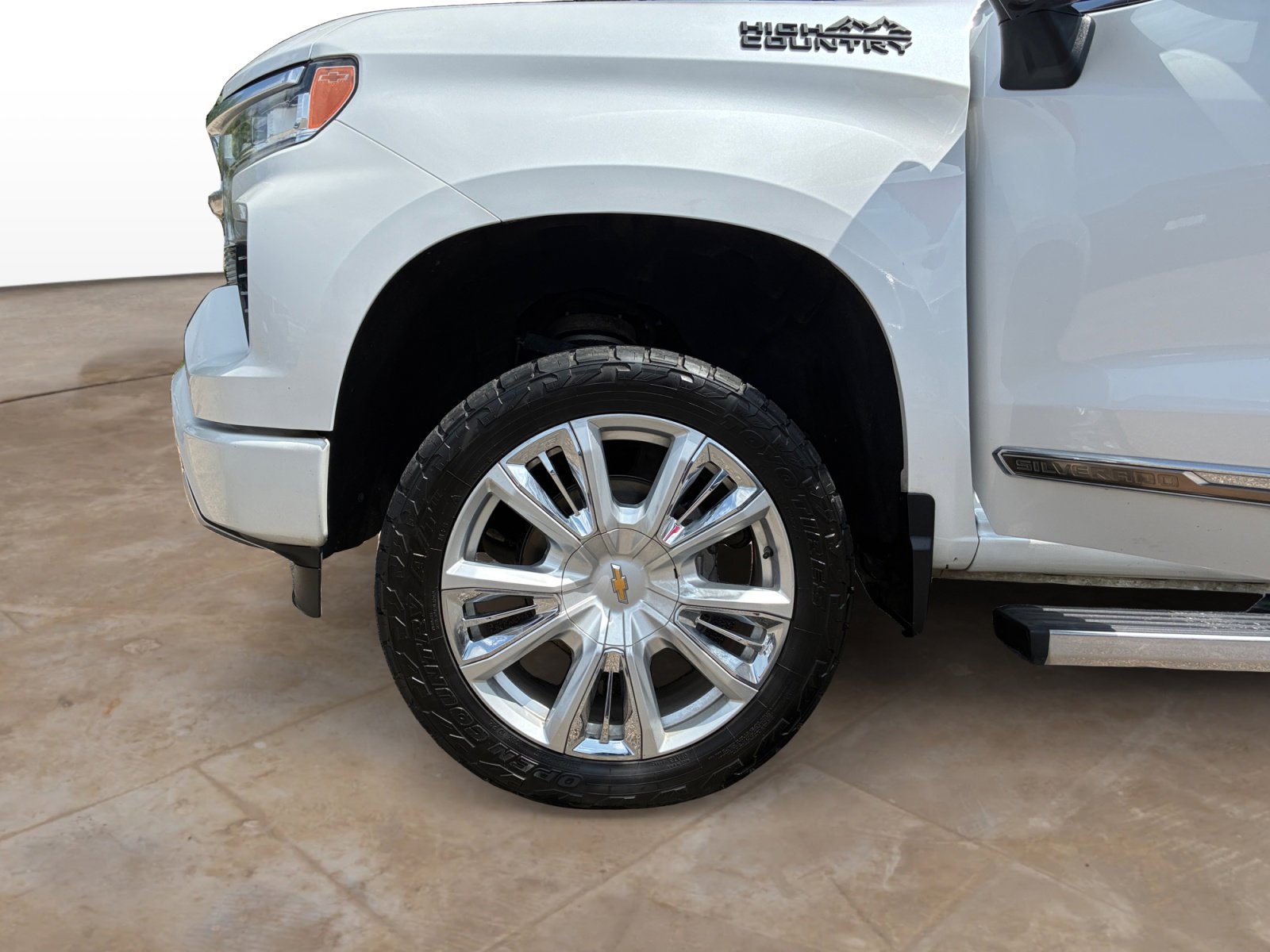 Used 2022 Chevrolet Silverado 1500 High Country w/ High Country Premium Package AWD/4WD image 31