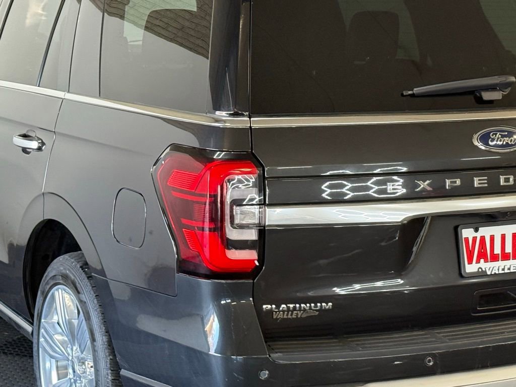 Certified 2023 Ford Expedition Platinum image 15
