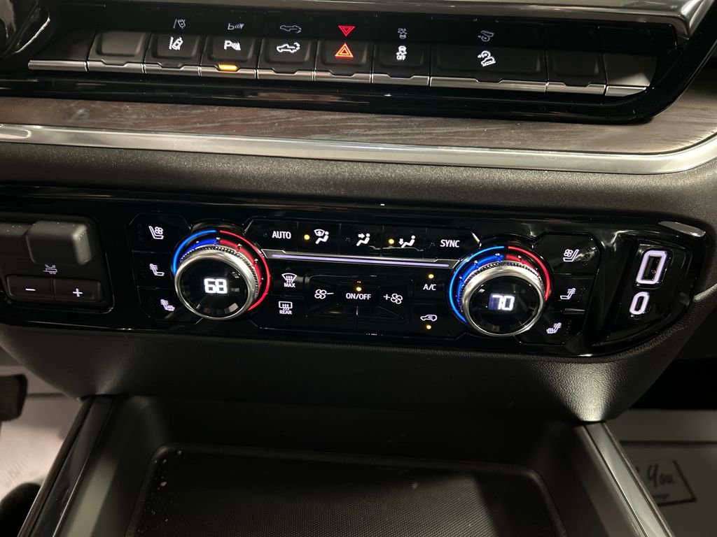 Used 2025 GMC Sierra 2500 SLT w/ SLT Premium Package image 19