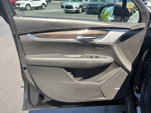 Used 2022 Cadillac XT6 Premium Luxury w/ Platinum Package AWD/4WD image 18