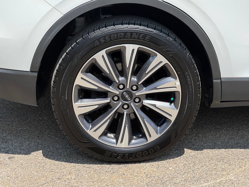 Used 2021 Lincoln Corsair Reserve w/ Elements Package AWD/4WD image 6