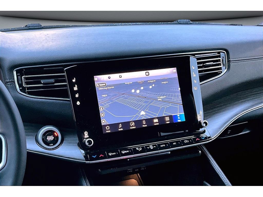 Used 2024 Jeep Wagoneer L Series II w/ Flexible Seating Group image 7