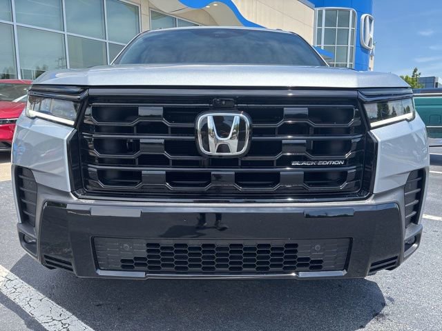 Used 2026 Honda Pilot Black Edition image 2