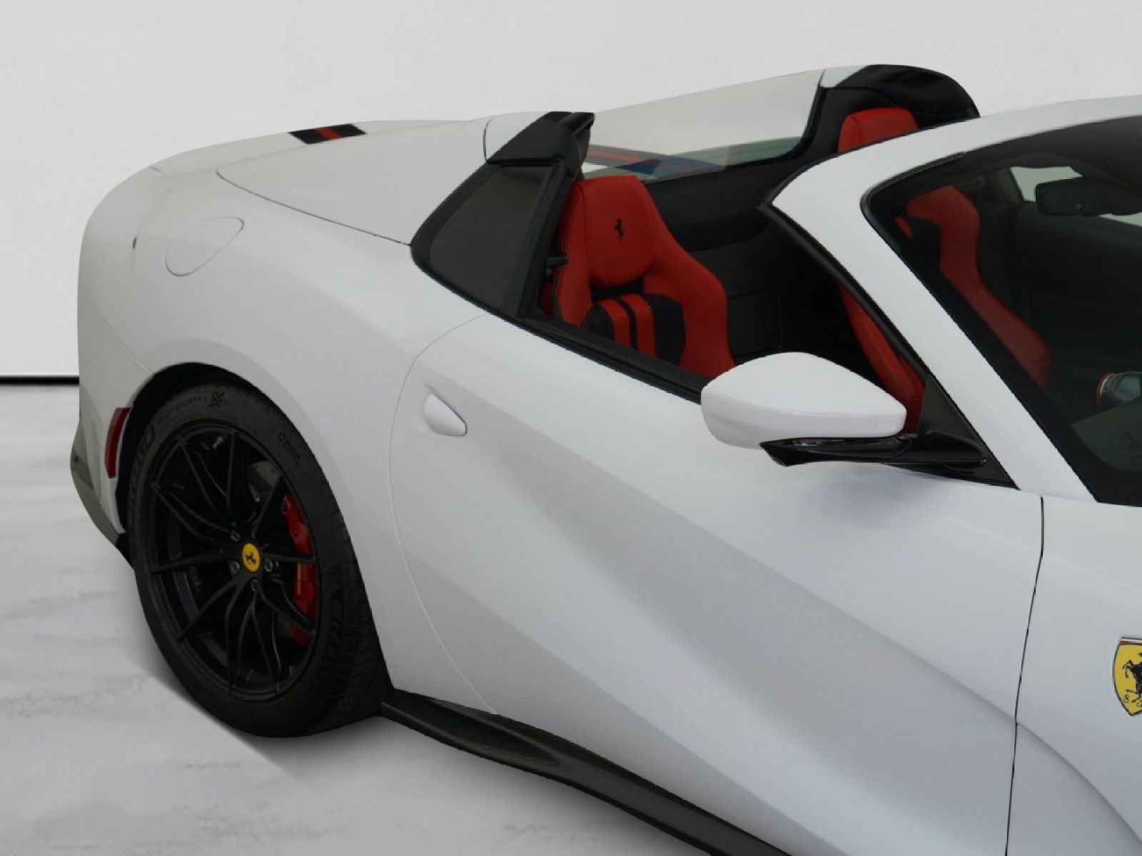 Used 2022 Ferrari 812 GTS RWD image 35