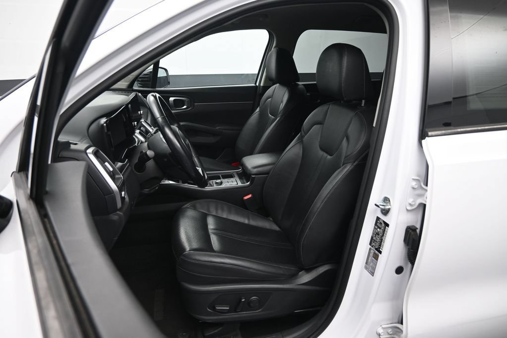 Used 2022 Kia Sorento S FWD image 21
