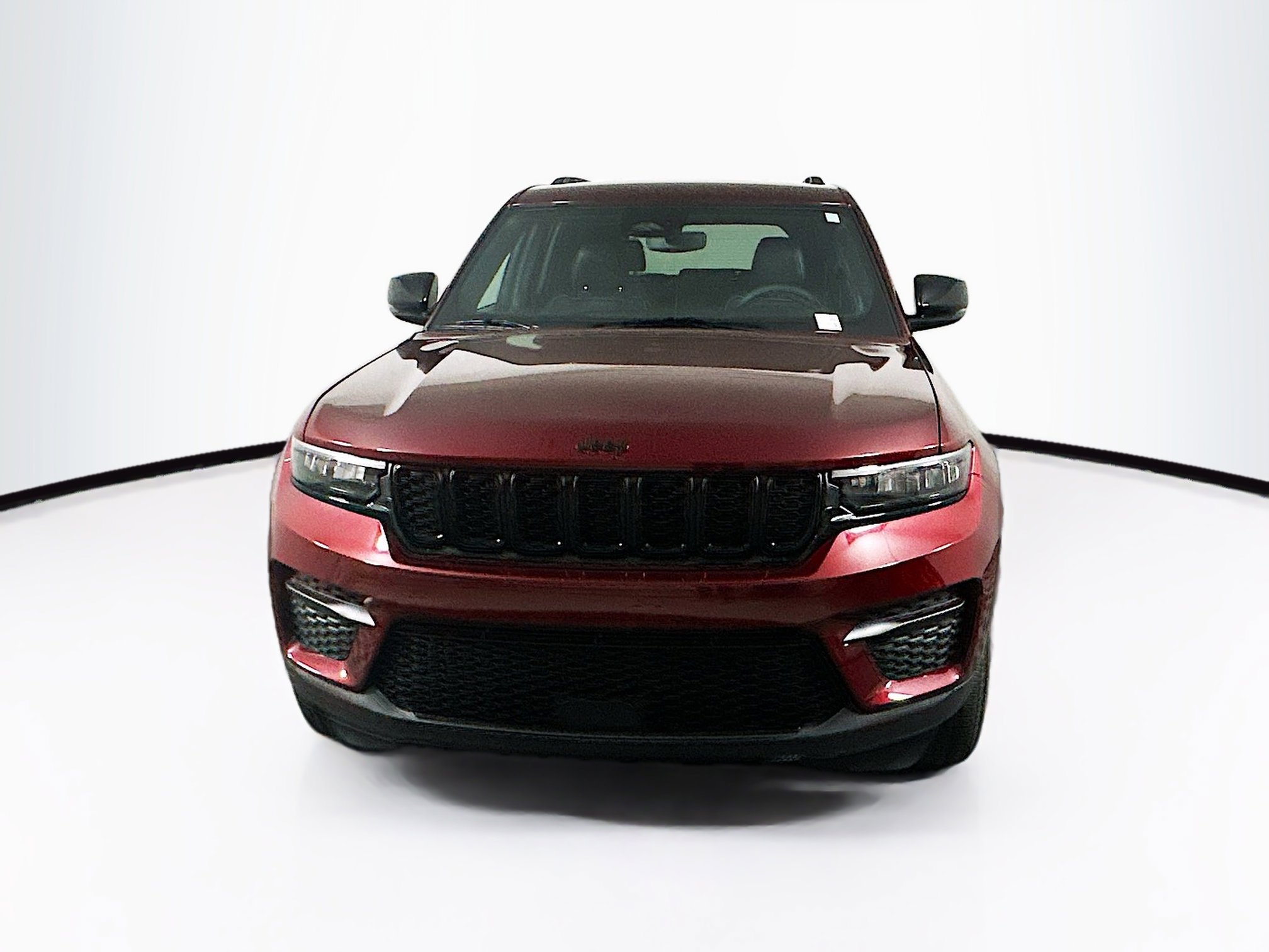 Used 2023 Jeep Grand Cherokee Altitude image 2