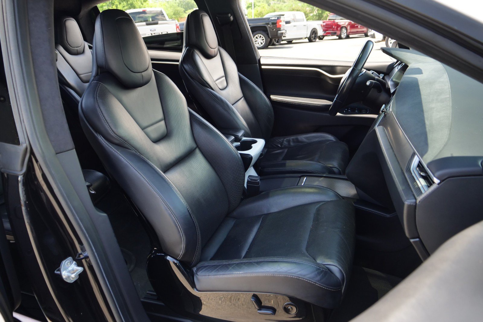 Used 2016 Tesla Model X 90D AWD/4WD image 33