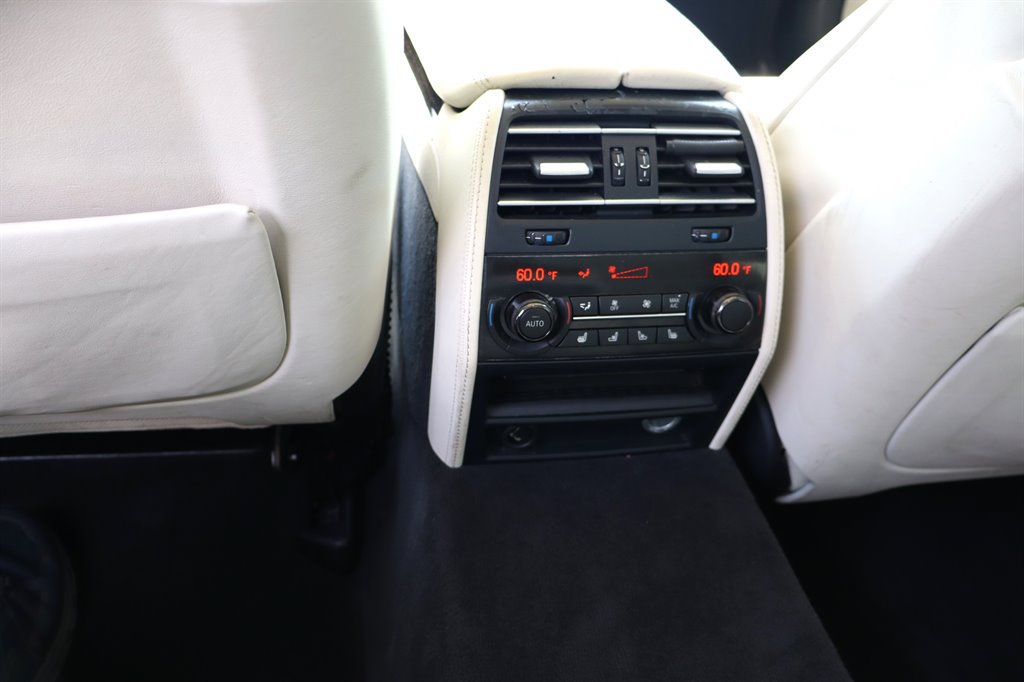 Used 2013 BMW 750Li RWD image 22