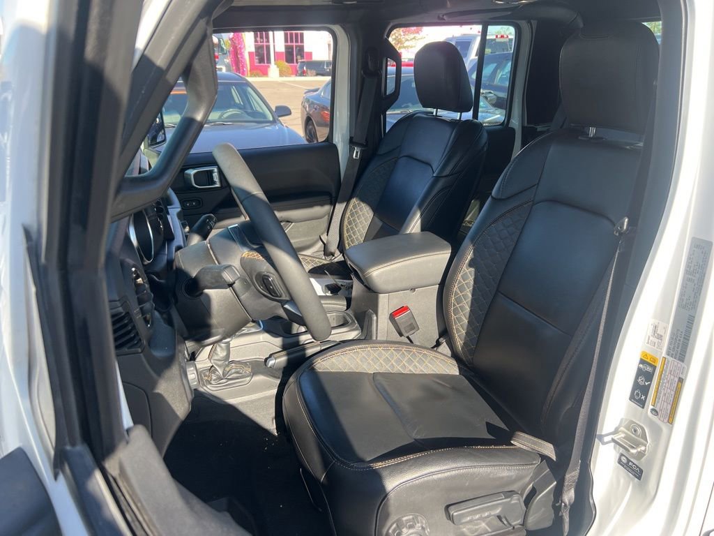 Certified 2023 Jeep Gladiator Overland AWD/4WD image 17