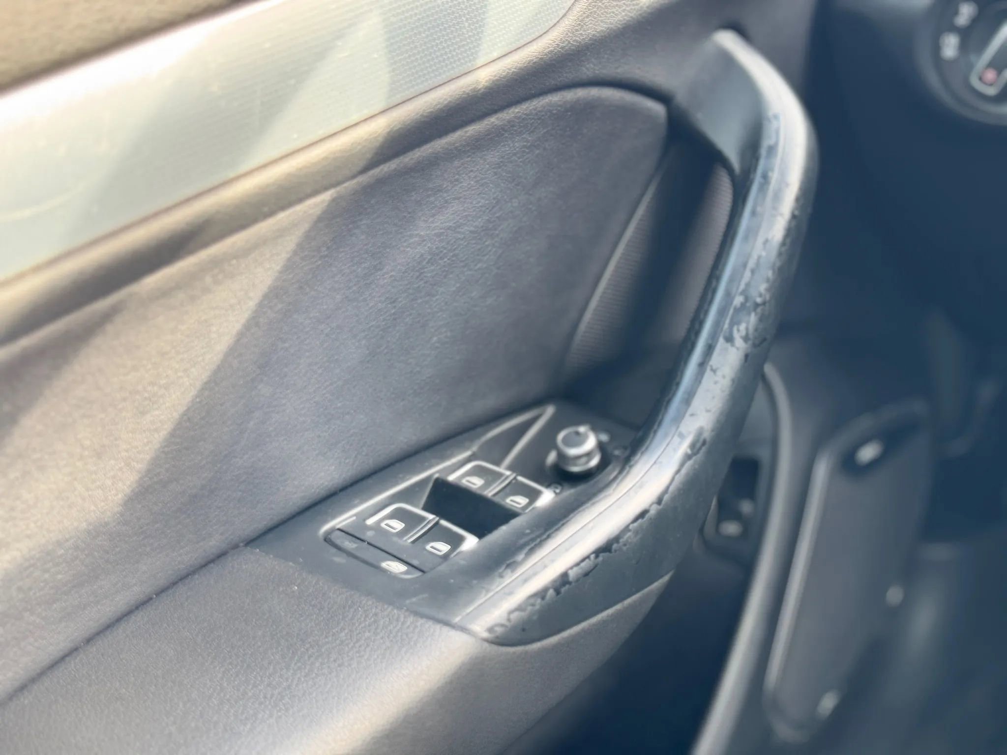 Used 2015 Audi Q3 2.0T Prestige w/ Prestige Package image 32