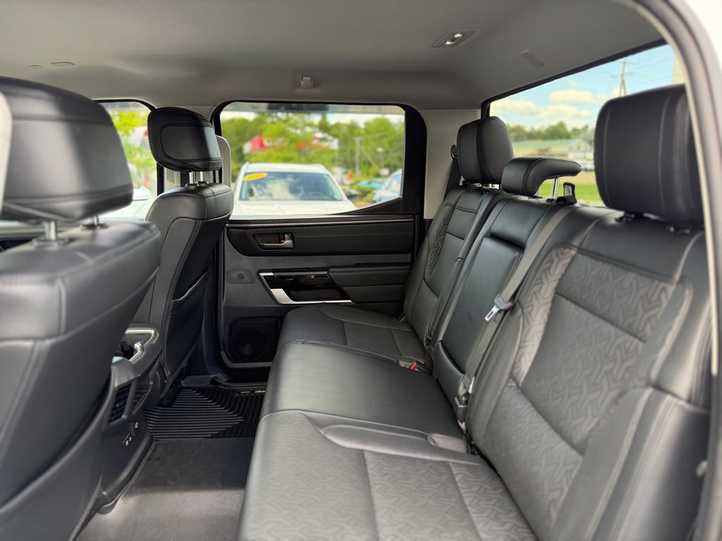 Used 2023 Toyota Tundra Limited AWD/4WD image 5