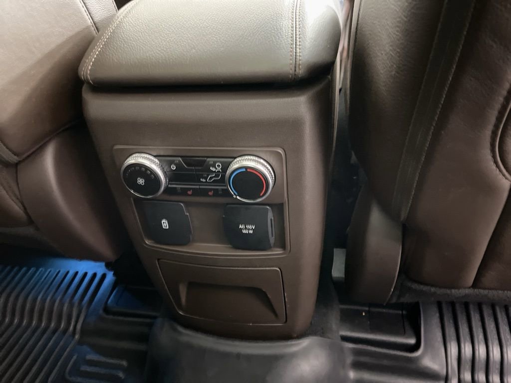Used 2022 Ford Explorer King Ranch w/ Technology Package image 9