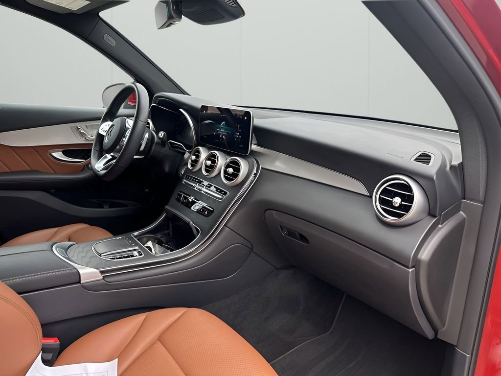 Used 2022 Mercedes-Benz GLC 300 image 14