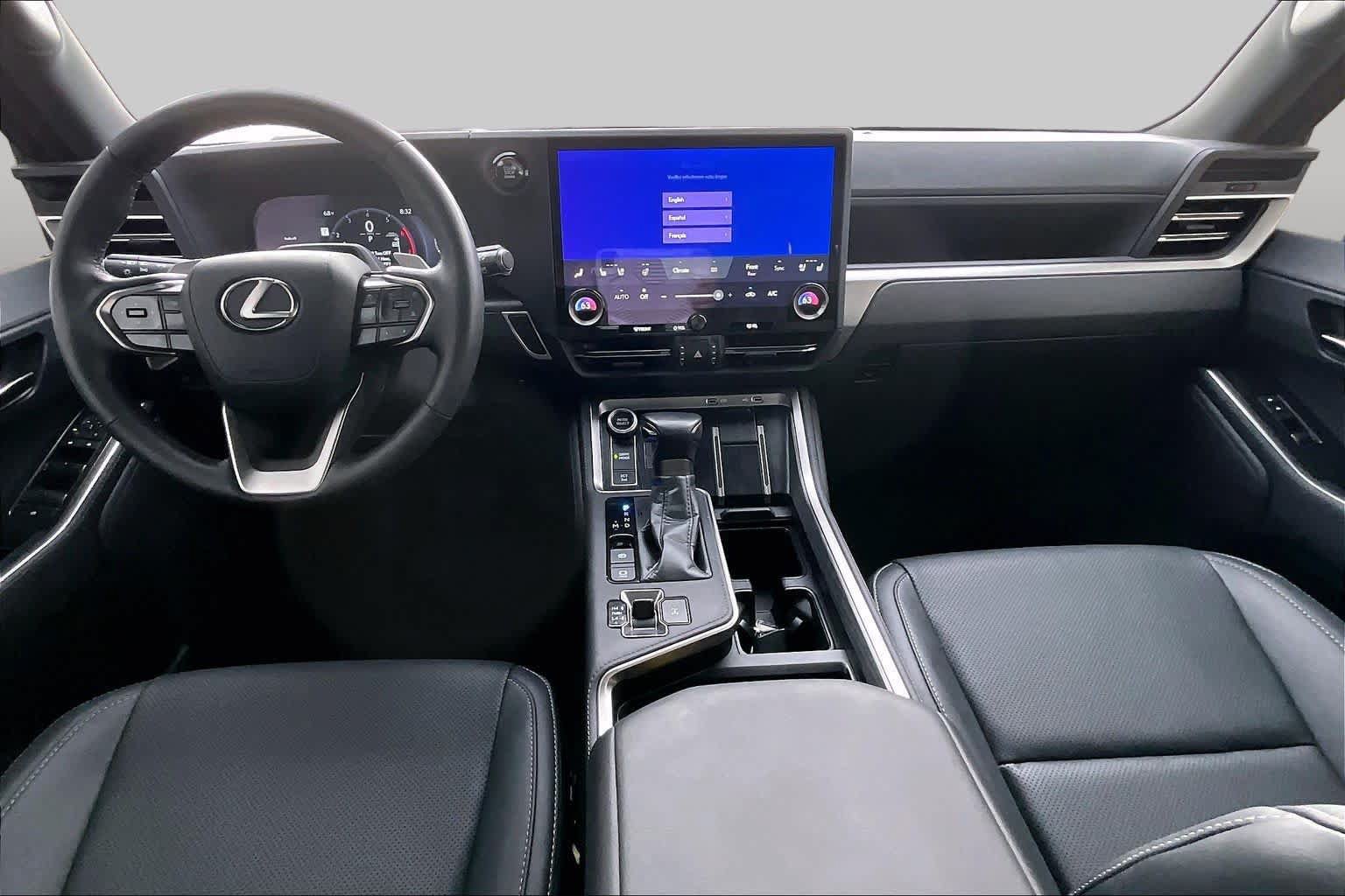 Used 2025 Lexus GX 550 w/ Accessory Package (2T) AWD/4WD image 15